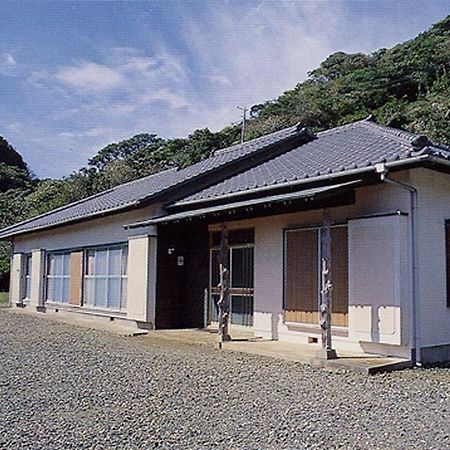 Minshuku Isaburo Bed & Breakfast Шимода Екстериор снимка