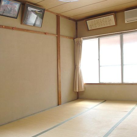 Minshuku Isaburo Bed & Breakfast Шимода Екстериор снимка